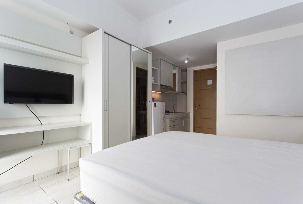 Reddoorz Apartment @ Margonda Residence Depok Esterno foto