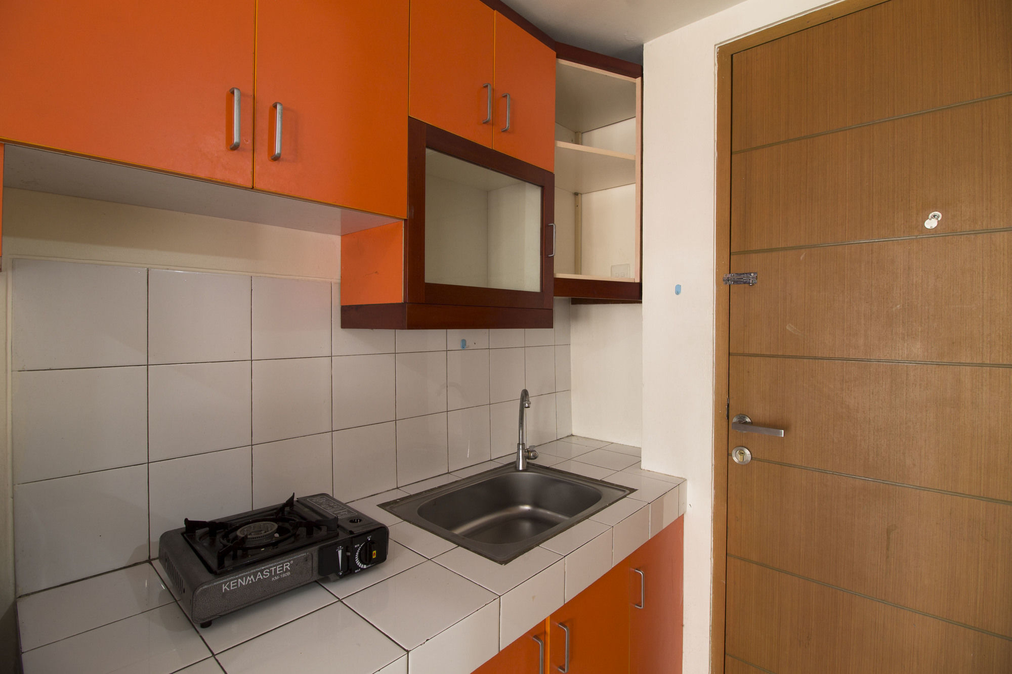 Reddoorz Apartment @ Margonda Residence Depok Esterno foto