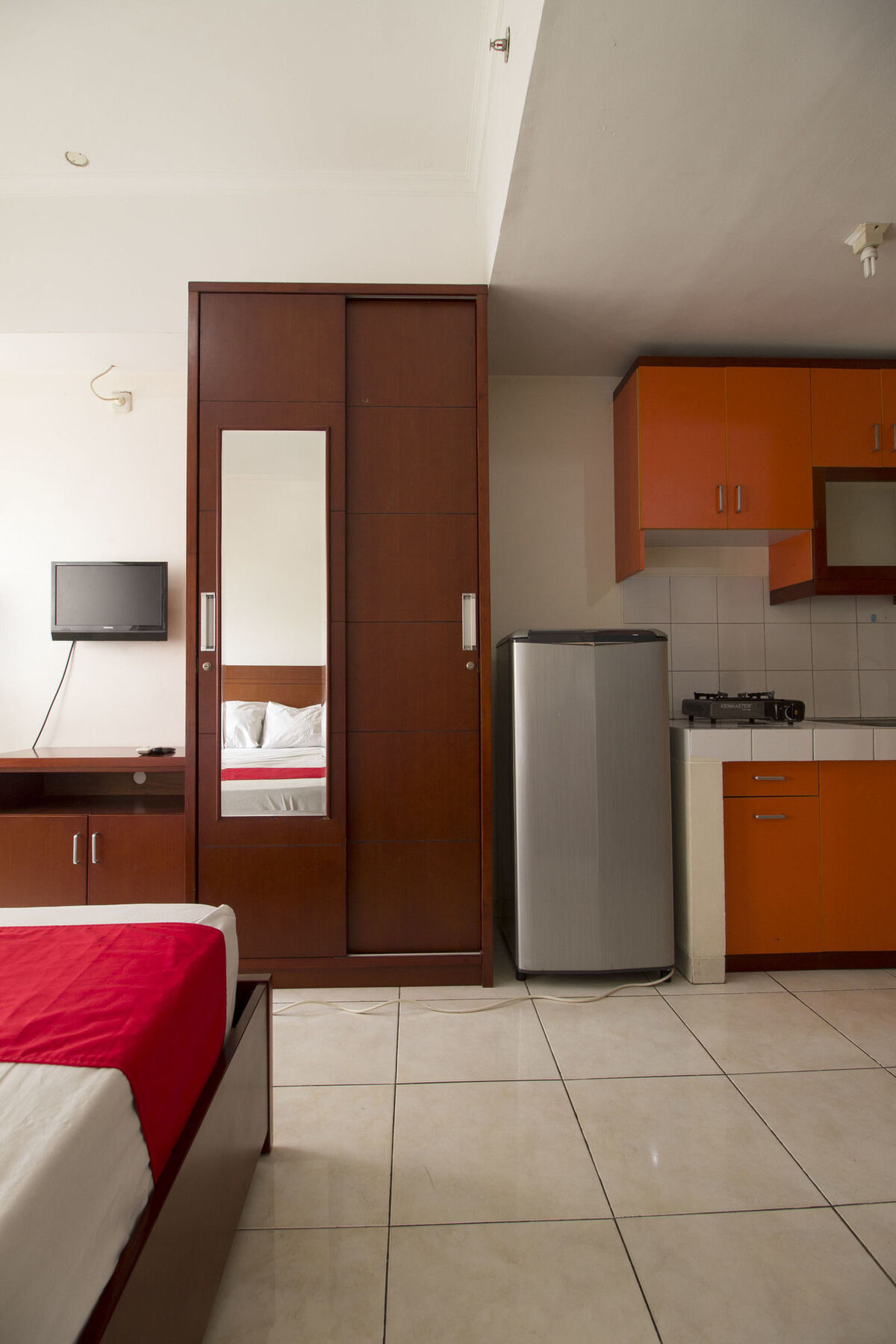Reddoorz Apartment @ Margonda Residence Depok Esterno foto
